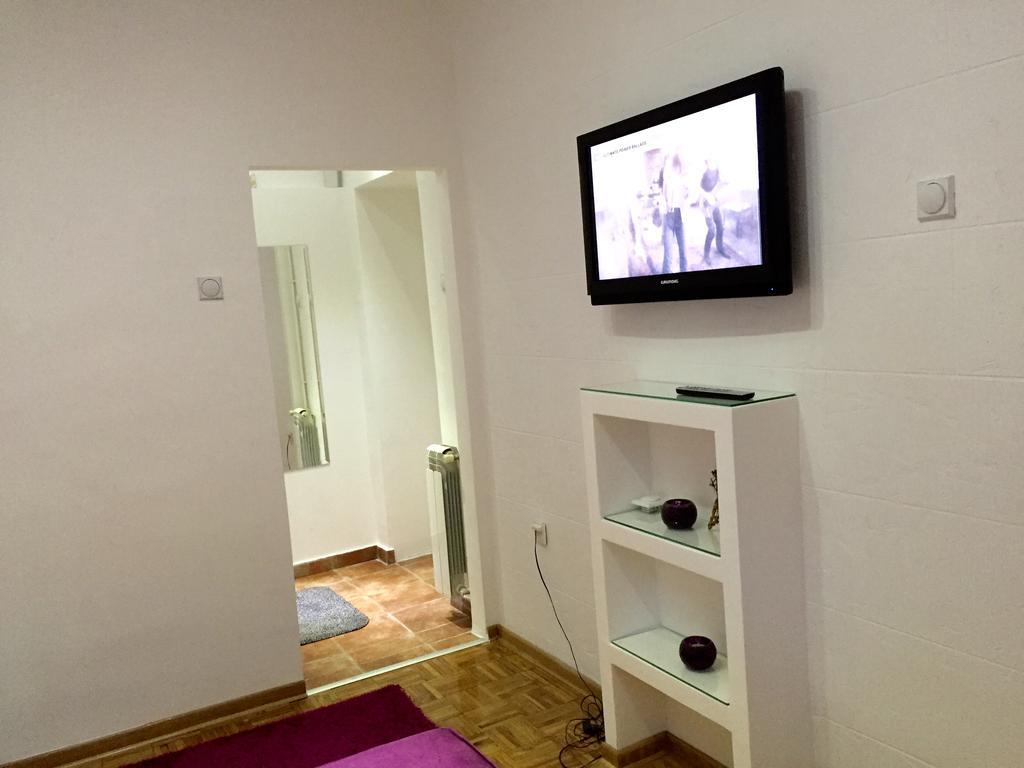 Apartment Mia Belgrad Oda fotoğraf